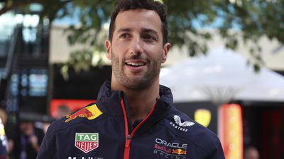 Ricciardo replaces De Vries at AlphaTauri in surprise return to F1 and will race at Hungarian GP