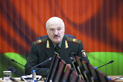 Belarus artist who put manure at Lukashenko’s office dies in jail