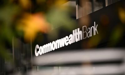 Union challenges Commonwealth Bank rule that employees must spend half their hours a month in office