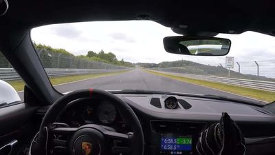 Watch Porsche 911 GT3 (991.2) Lap Nurburgring In 6:58 Minutes With Manual 'Box