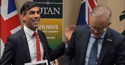 Rishi Sunak cracks cringeworthy sandpaper joke to Australian PM amid Ashes battle