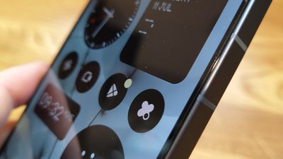 I go hands-on with Nothing Phone (2), should Apple be concerned?