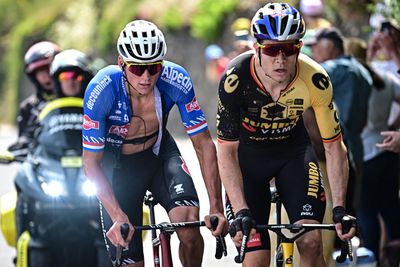 Tom Dumoulin criticises Wout van Aert for Tour de France stage 10 tactics