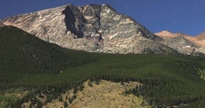 Woman dies after plummeting 500ft during free-solo climb at Rocky Mountain National Park