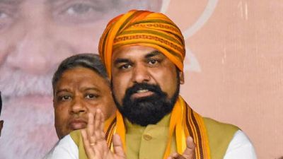 Won’t remove turban till Nitish removed as CM: Bihar BJP chief