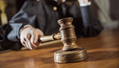 Security guard at Farragut Career Academy charged with sexually assaulting student, 15