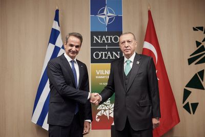 Mitsotakis, Erdogan hail ‘positive climate’ in Greece-Turkey ties