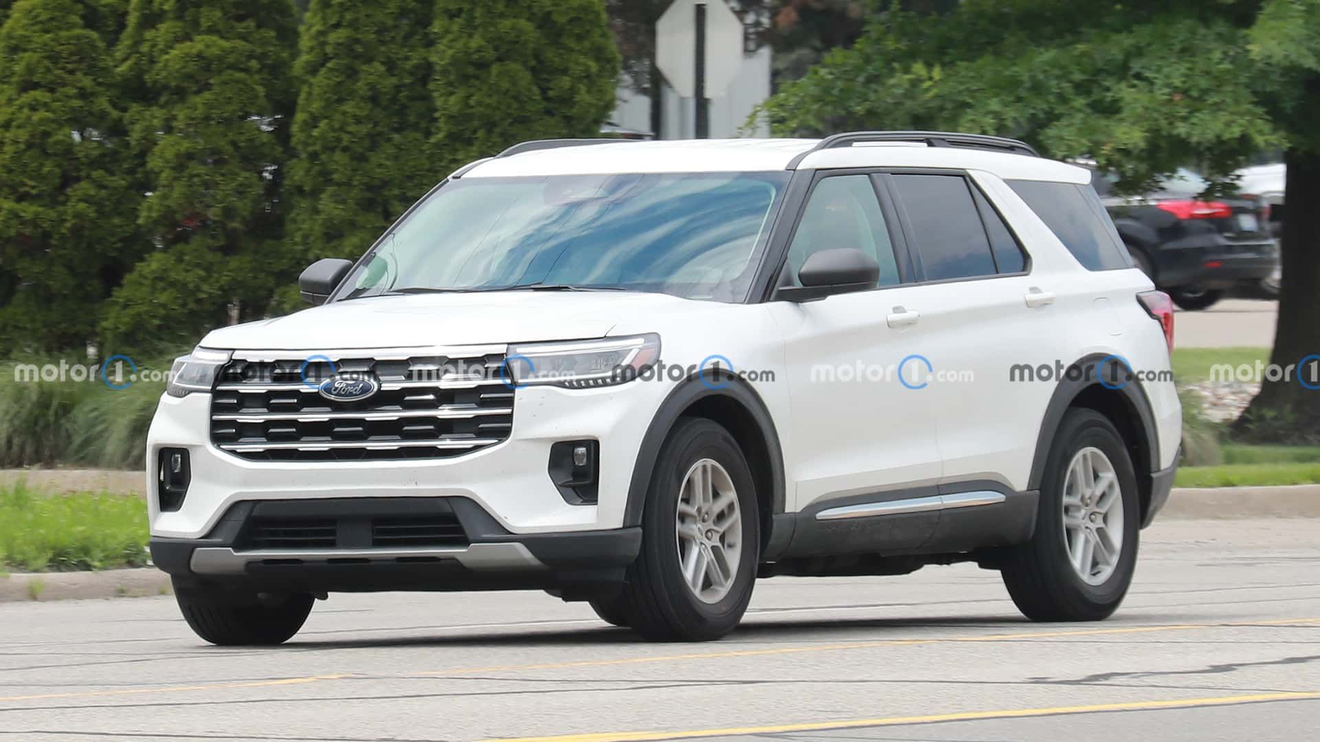 2024 Ford Explorer Spied Again Without Camo, New…