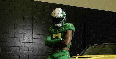 Oregon recruits a pair of 4-star linebacker prospects from California
