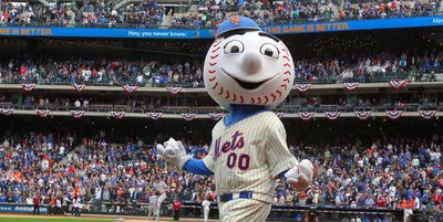 An edited photo of Mr. Met with the Oppenheimer cast had fans joking about the Mets’ season
