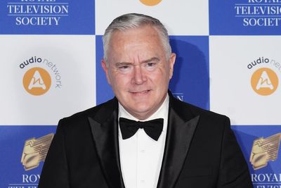 Wife of Huw Edwards should be praised for naming him – media expert