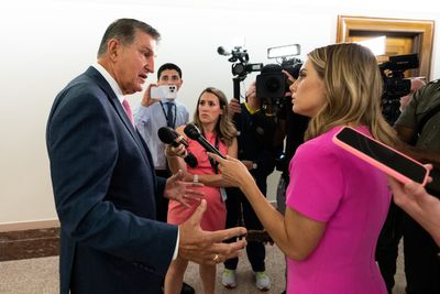 Manchin to speak at ‘No Labels’ town hall in New Hampshire - Roll Call