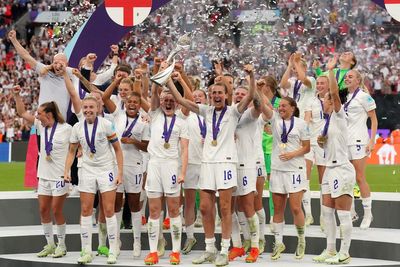 Women’s football ‘could be billion-pound industry’ claims Karen Carney