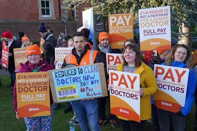 Junior doctors mount picket lines as five-day strike begins