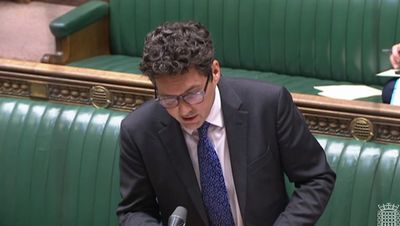 Speaker warns rail minister: you’re not being told truth over ticket office closures