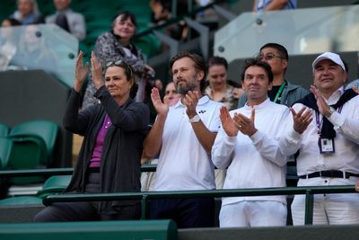 Just 5% of women's players at Wimbledon have a female coach. The tennis tour wants to change that