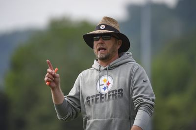 Steelers have no plans to open up the offense for Kenny Pickett