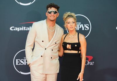 Patrick Mahomes and Mikaela Shiffrin win top athlete honors at The ESPYS