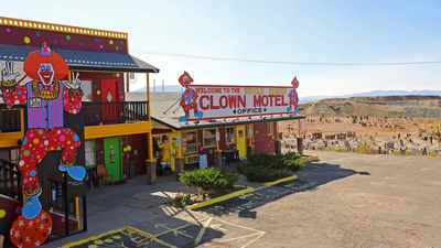 I Visited A Haunted Clown Motel In Nevada And, Well, It Was As Terrifying As You’d Expect