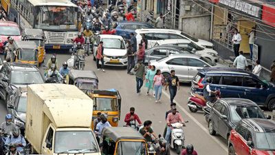 Hyderabad | The city of cars has no space for pedestrians
