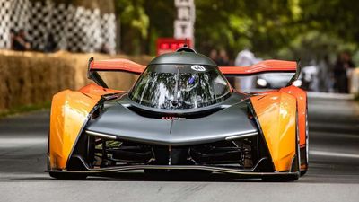 McLaren Solus GT Sounds Wicked During Goodwood Hill Climb