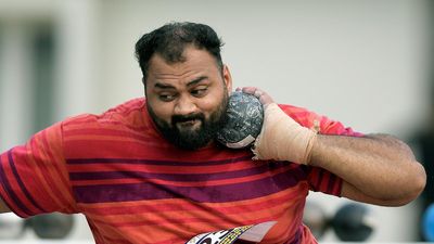 Asian Athletics Championships | Tajinderpal Singh Toor defends shot put title, but limps out of competition