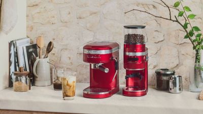 Buying your first-ever espresso machine? You need the KitchenAid Espresso Machine