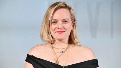 Elisabeth Moss's living room features the most on-trend color of the moment – and it's the most tasteful version yet