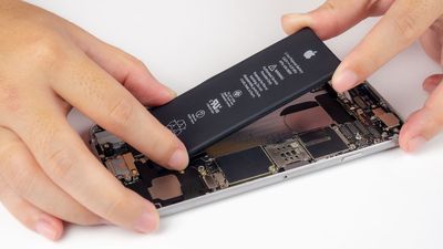 We just got one step closer to iPhones with removable batteries