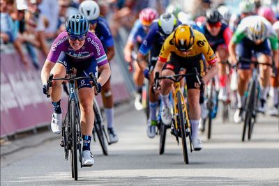 Baloise Ladies Tour: Charlotte Kool completes hat-trick of wins on stage 2