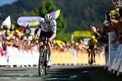 Pogacar deals Vingegaard another blow in Tour de France yellow jersey title bout