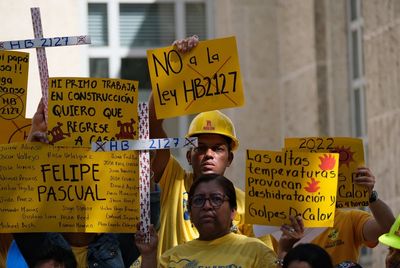 “We are dying”: Houston workers protest new state law removing water break requirements
