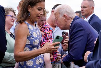 Small child snubs Biden attempt to cajole her with kisses on campaign trail