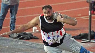 Tajinderpal Singh Toor bags gold in Asian meet