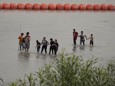 Mexico files complaint over Texas' floating barriers on the Rio Grande