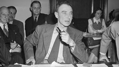 8 wild stories about J. Robert Oppenheimer, the 'father of the atomic bomb'