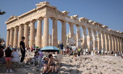 Acropolis closes to protect tourists as Greece faces unprecedented heatwave