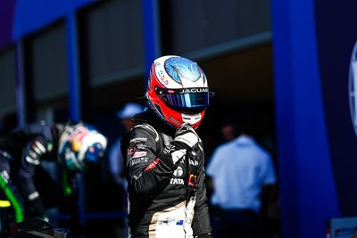 Rome E-Prix: Evans wins from Cassidy after early-race pile-up