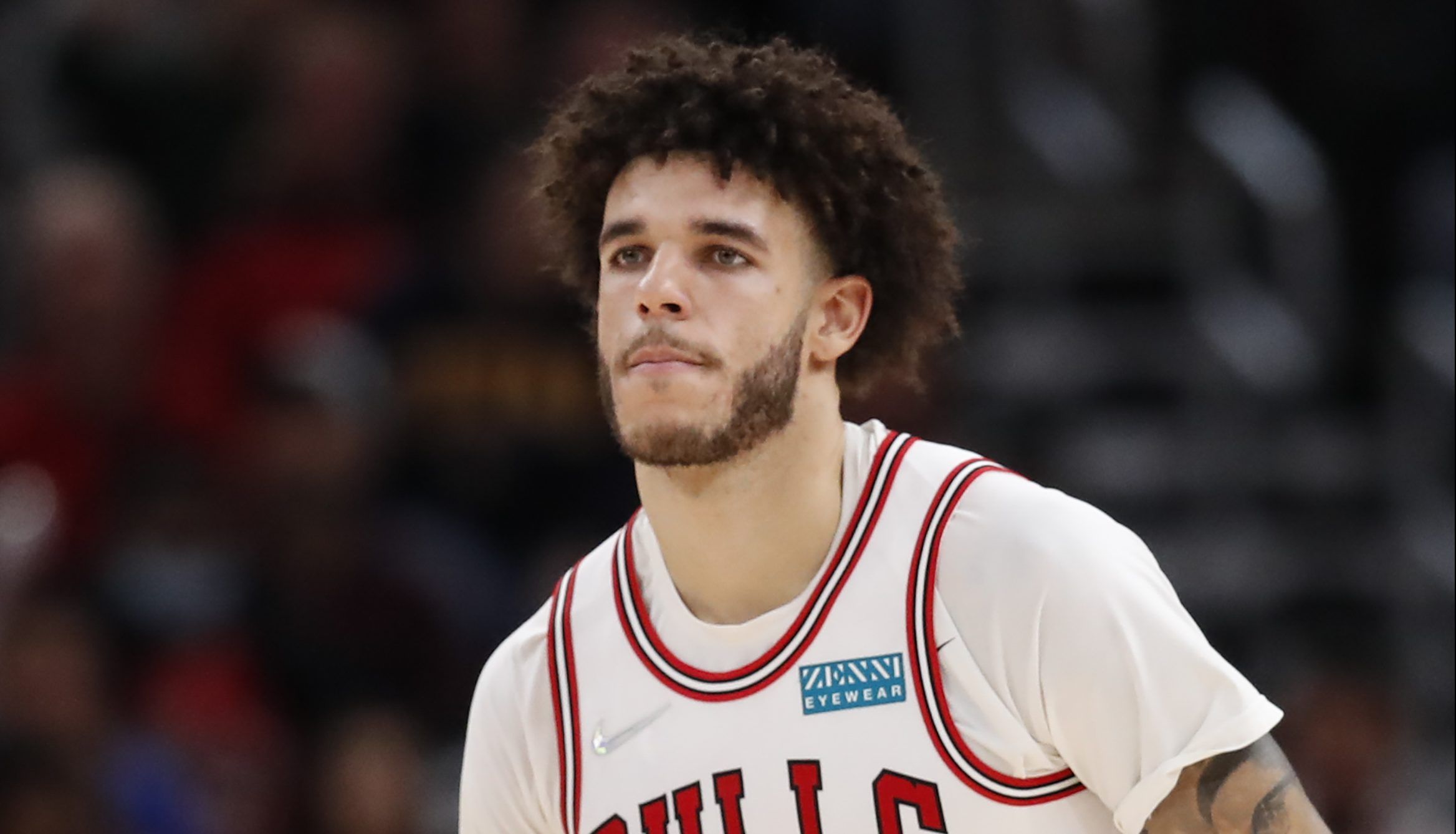 Bulls Staffer: Working Around Lonzo Ball Injury Makes…