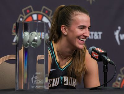 Sabrina Ionescu challenges Steph Curry after record-breaking performance in WNBA 3-point contest