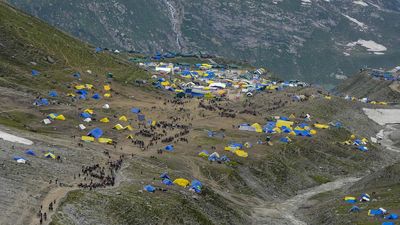 Amarnath yatra suspended as pilgrim killed, nine others injured due to heavy rain in Jammu and Kashmir