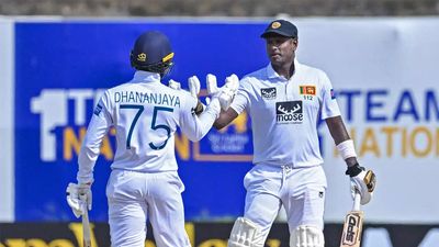 1st Test: Dhananjaya de Silva, Angelo Mathews rescue Sri Lanka after Shaheen Afridi blows
