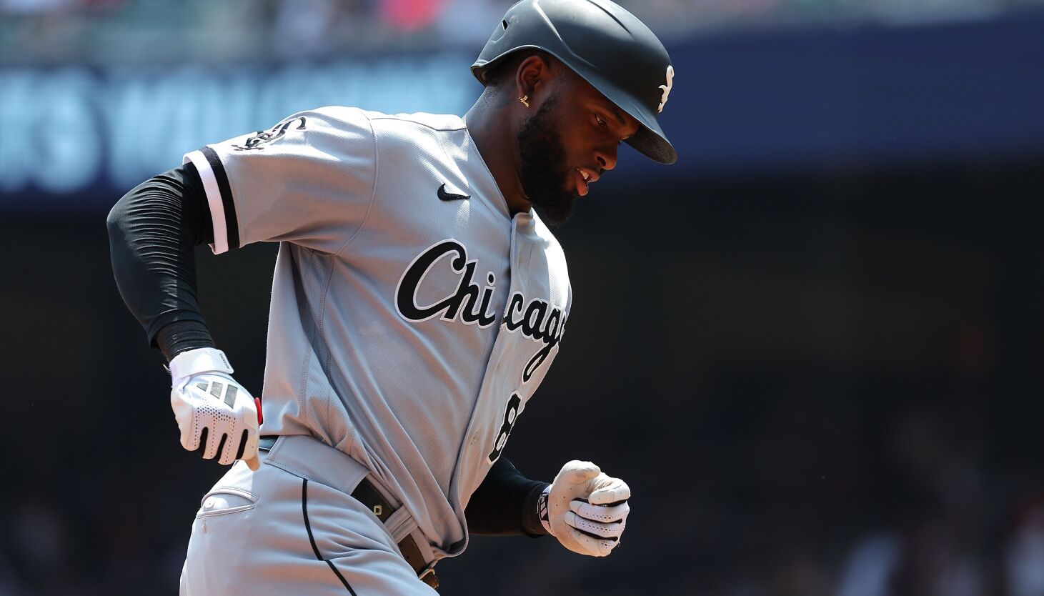 White Sox' Eloy Jimenez expected to miss several days with groin