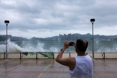 Schools and stock market closed as Hong Kong braces for Typhoon Talim