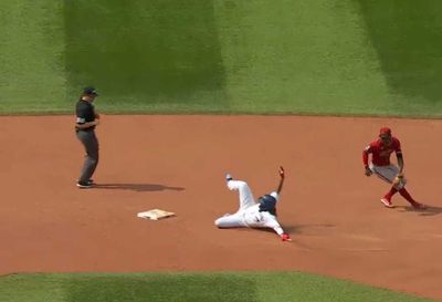 MLB fans couldn’t get enough of Vladimir Guerrero Jr’s super slick slide into second