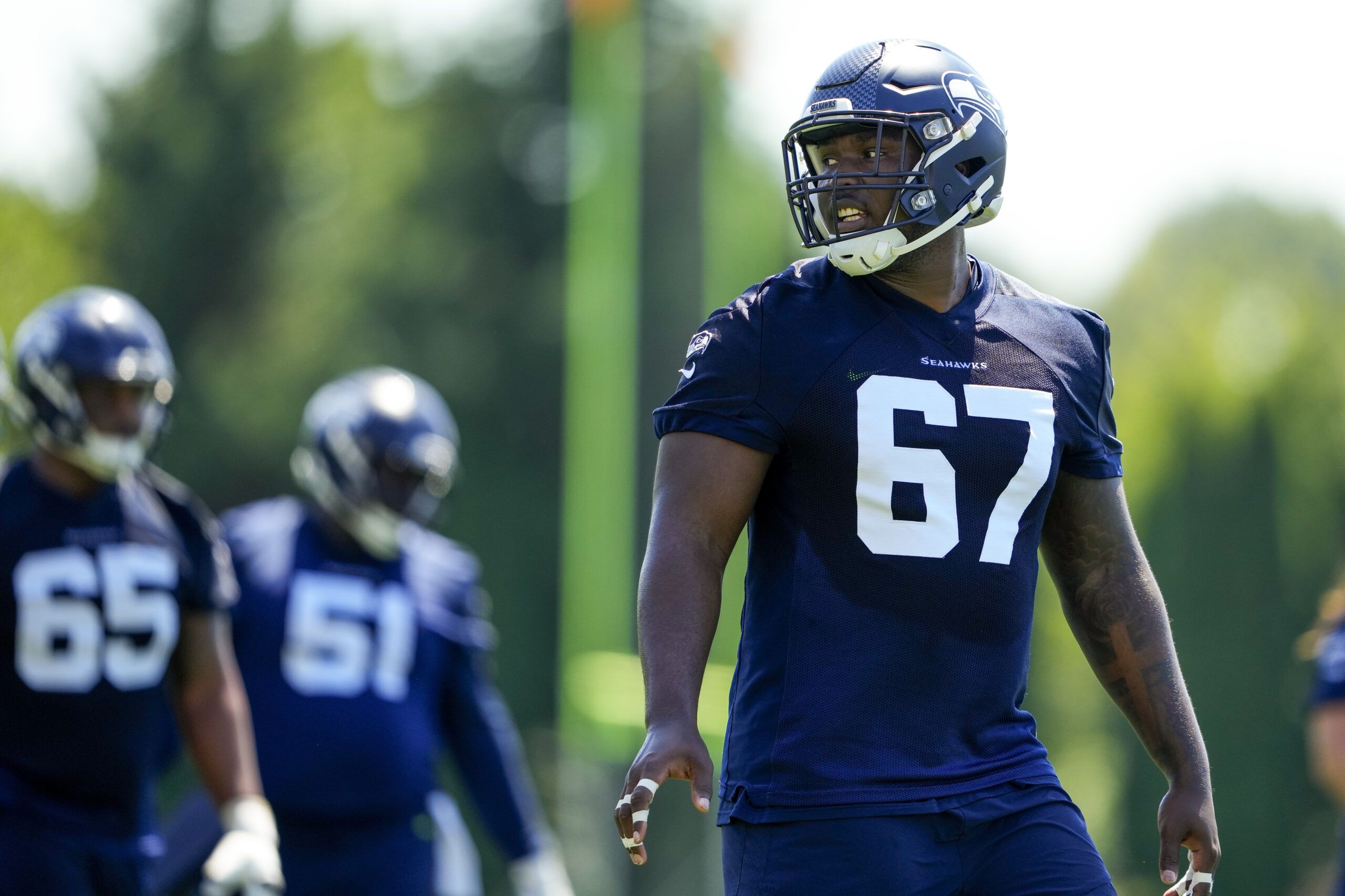 Seahawks left tackle Charles Cross talks Laremy…
