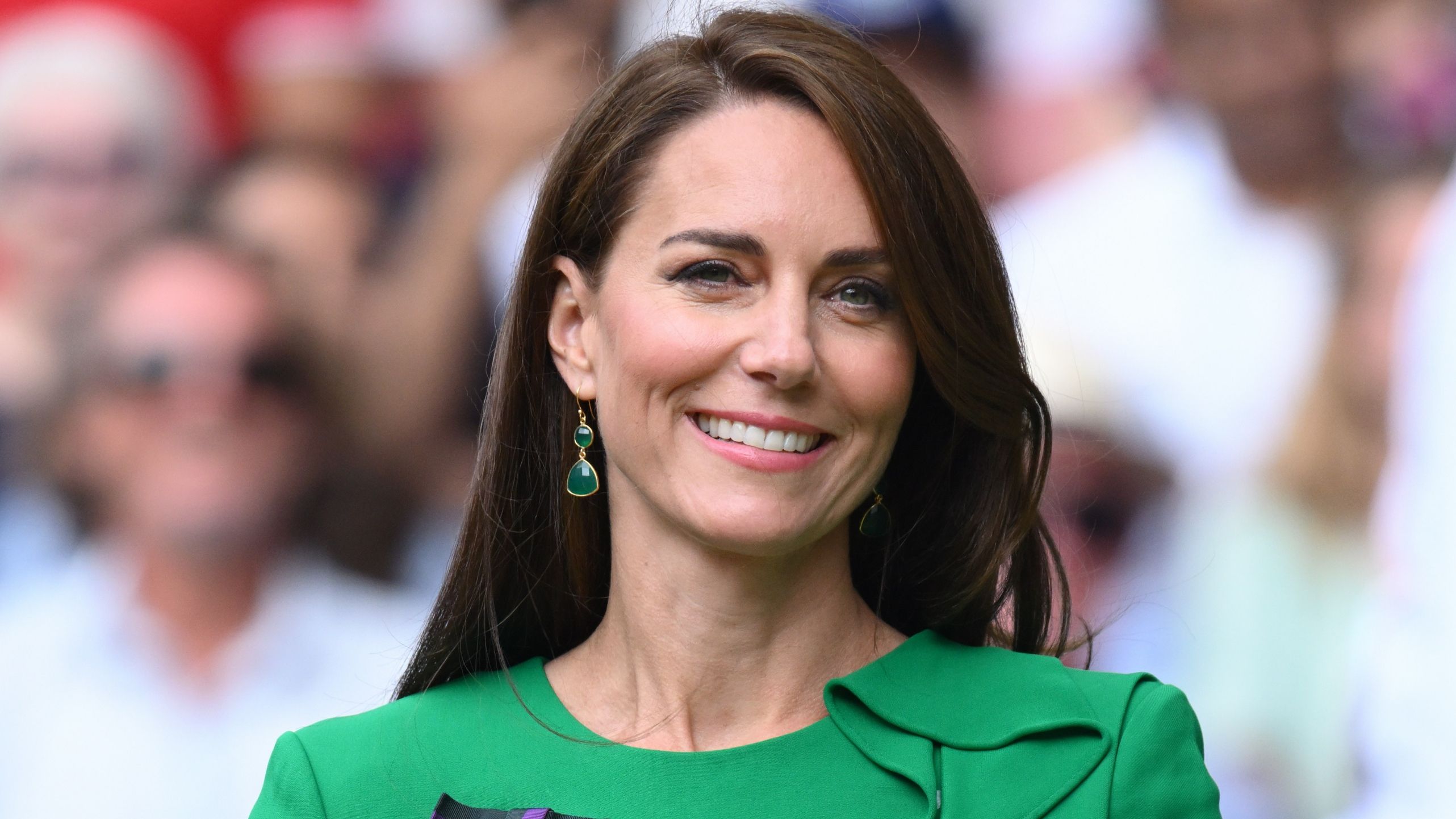 Kate Middleton’s gorgeous £395 Wimbledon clutch bag…