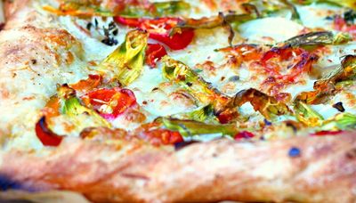 Do eat the flowers: Squash blossom and chile pizza a summertime must