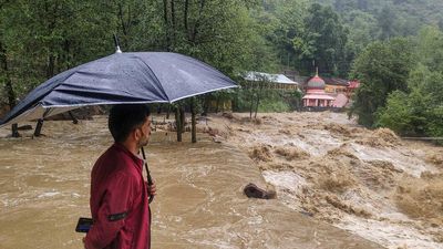 Incessant rain continues to lash Uttarakhand, CM reaches disaster control room