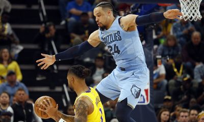 The Lakers reportedly met with Dillon Brooks during free agency